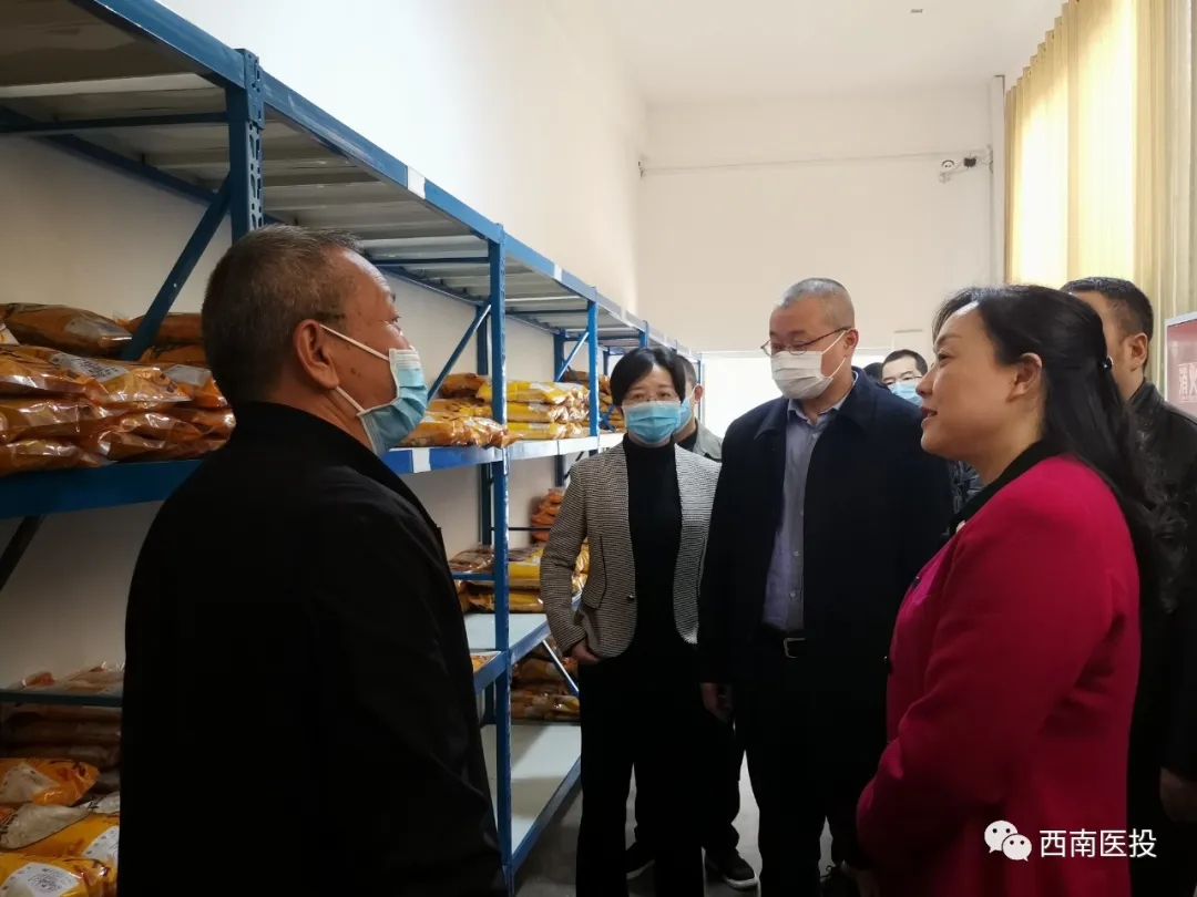 市衛(wèi)生健康委主任涂曲平率隊調(diào)研天植中藥