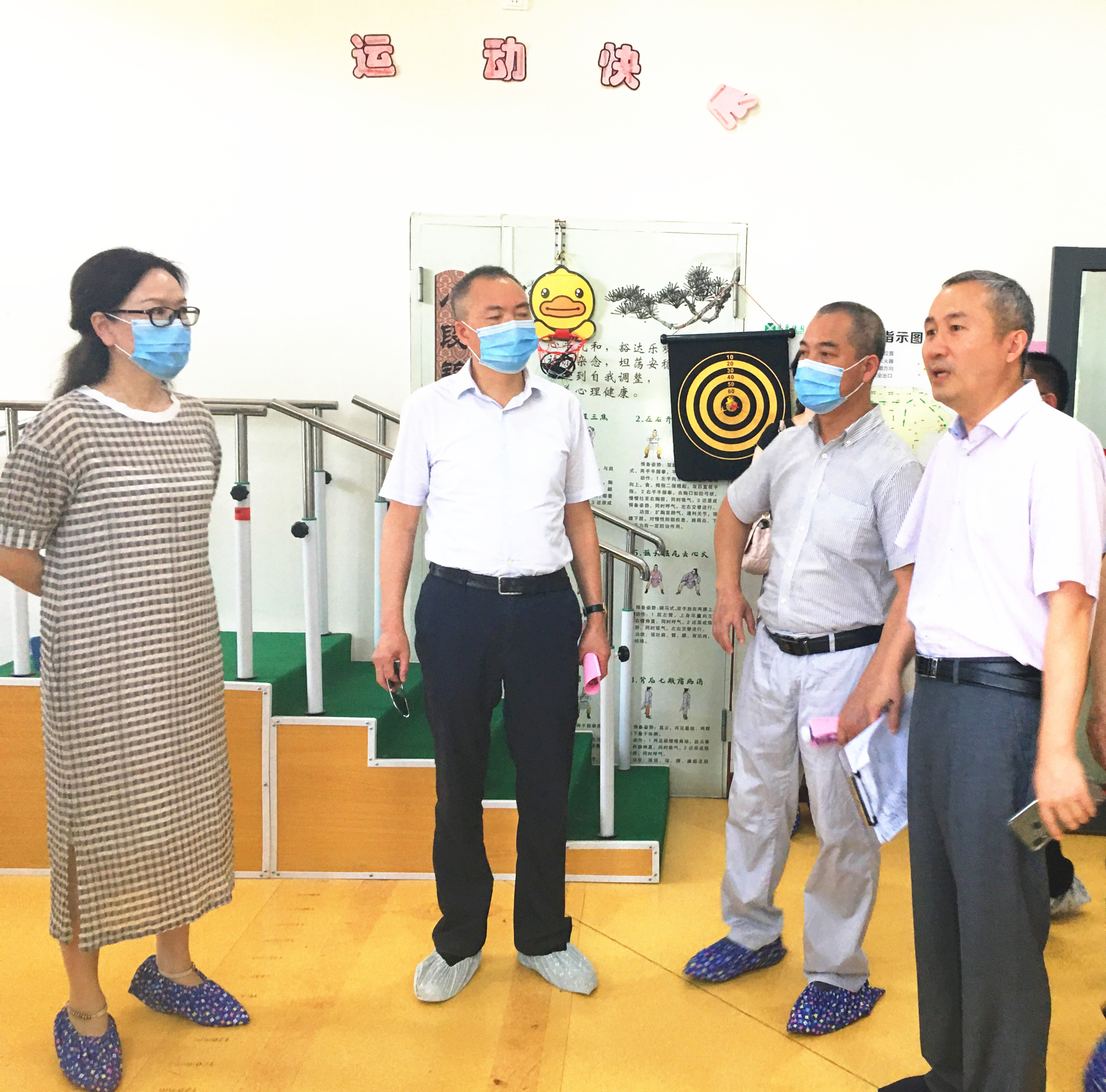 江陽區(qū)、龍馬潭區(qū)政協(xié)領(lǐng)導(dǎo)調(diào)研康樂佳園