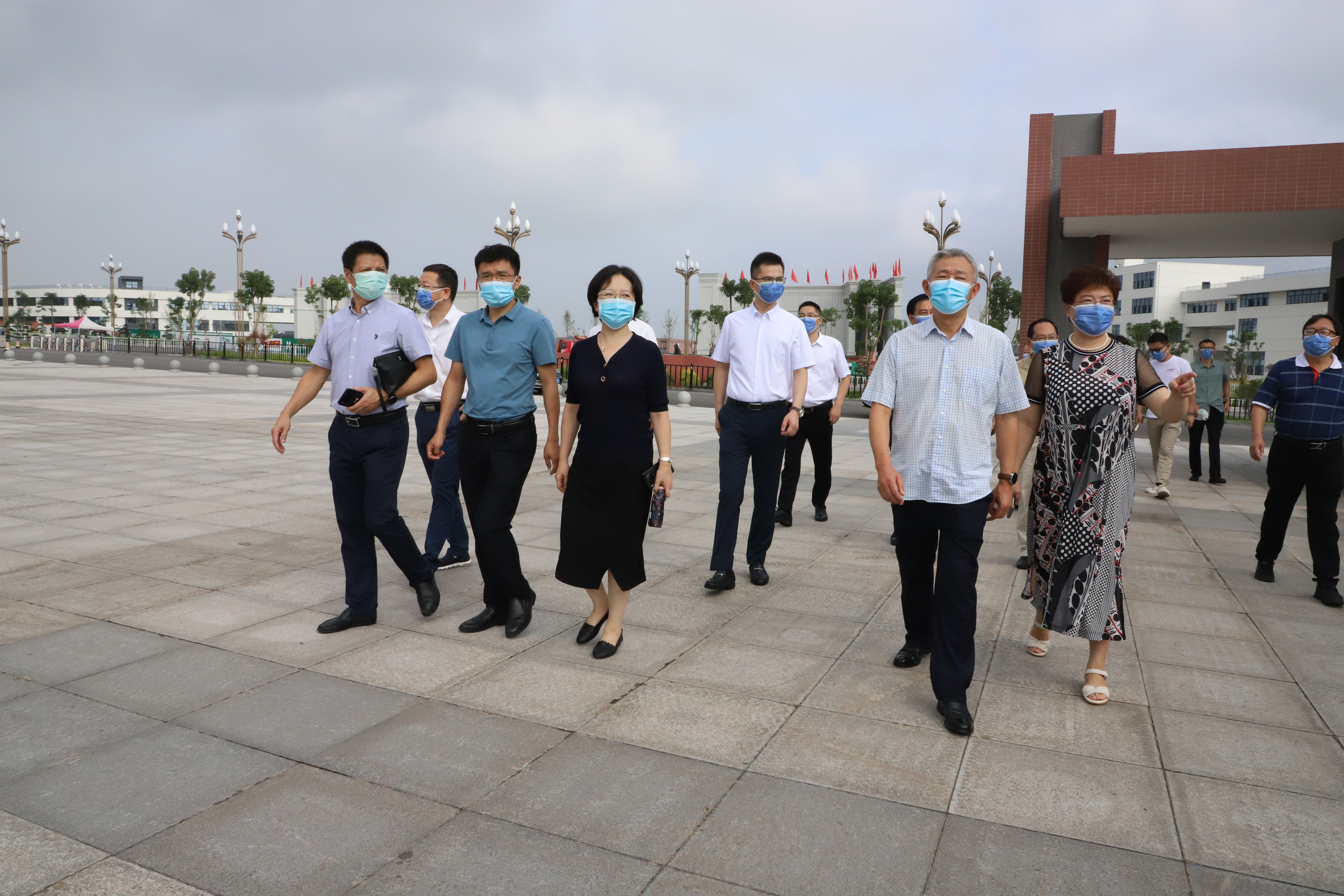 瀘州市委常委、宣傳部部長(zhǎng)劉云率隊(duì)調(diào)研瀘州醫(yī)療器械職業(yè)學(xué)院   