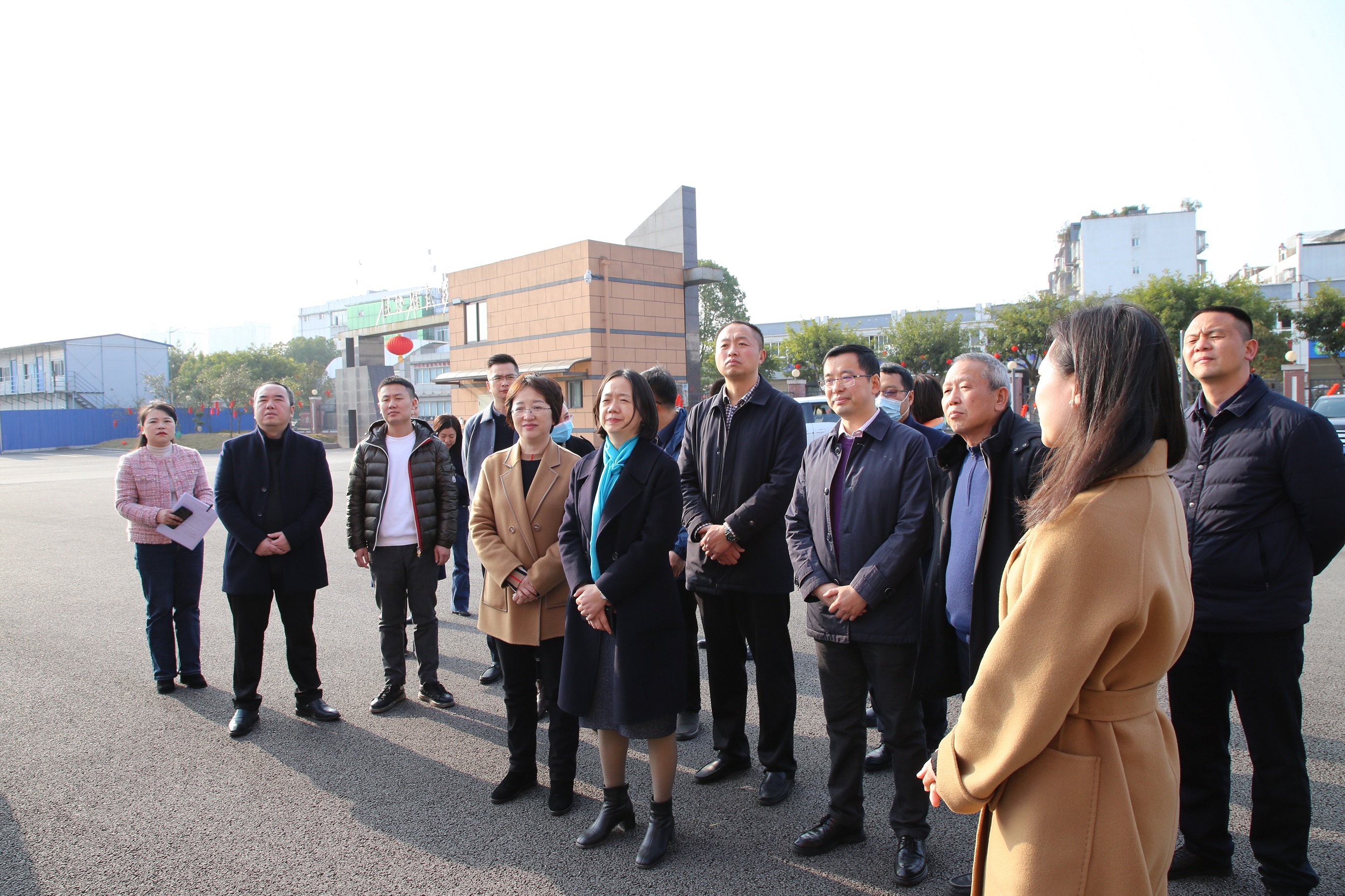 瀘州市委常委、宣傳部部長(zhǎng)、現(xiàn)代醫(yī)藥產(chǎn)業(yè)生態(tài)鏈鏈長(zhǎng)徐利蒞臨天植中藥公司調(diào)研現(xiàn)代醫(yī)藥產(chǎn)業(yè)生態(tài)鏈工作